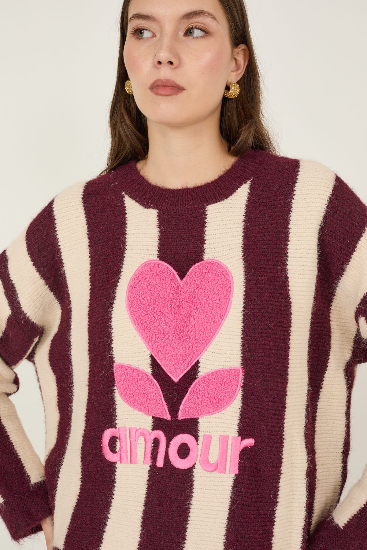 maglia-a-righe-con-patch-a-contrasto-d40v0902-21-webout.jpg