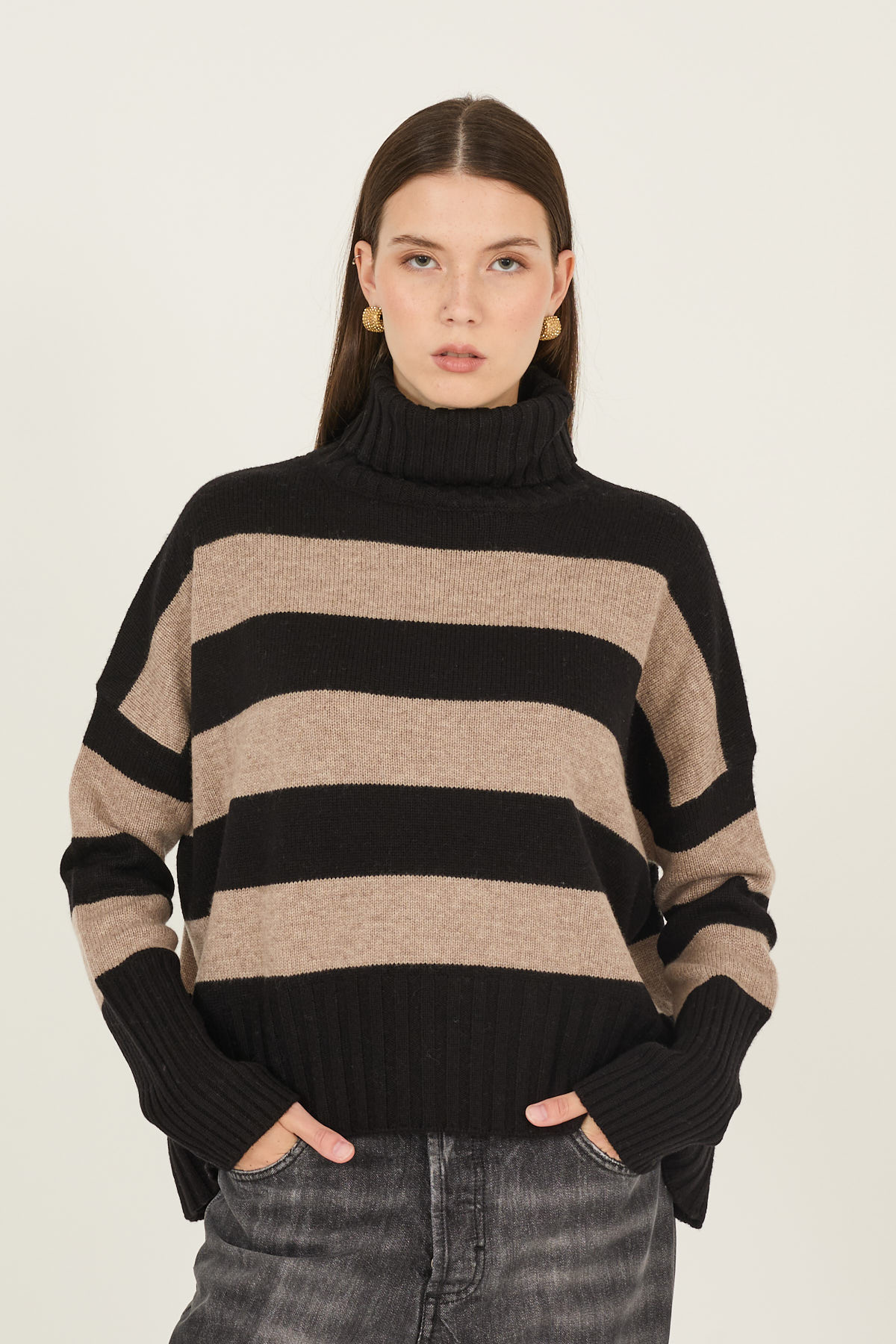 maglia-a-righe-in-lana-b40d0487-01-weba.jpg