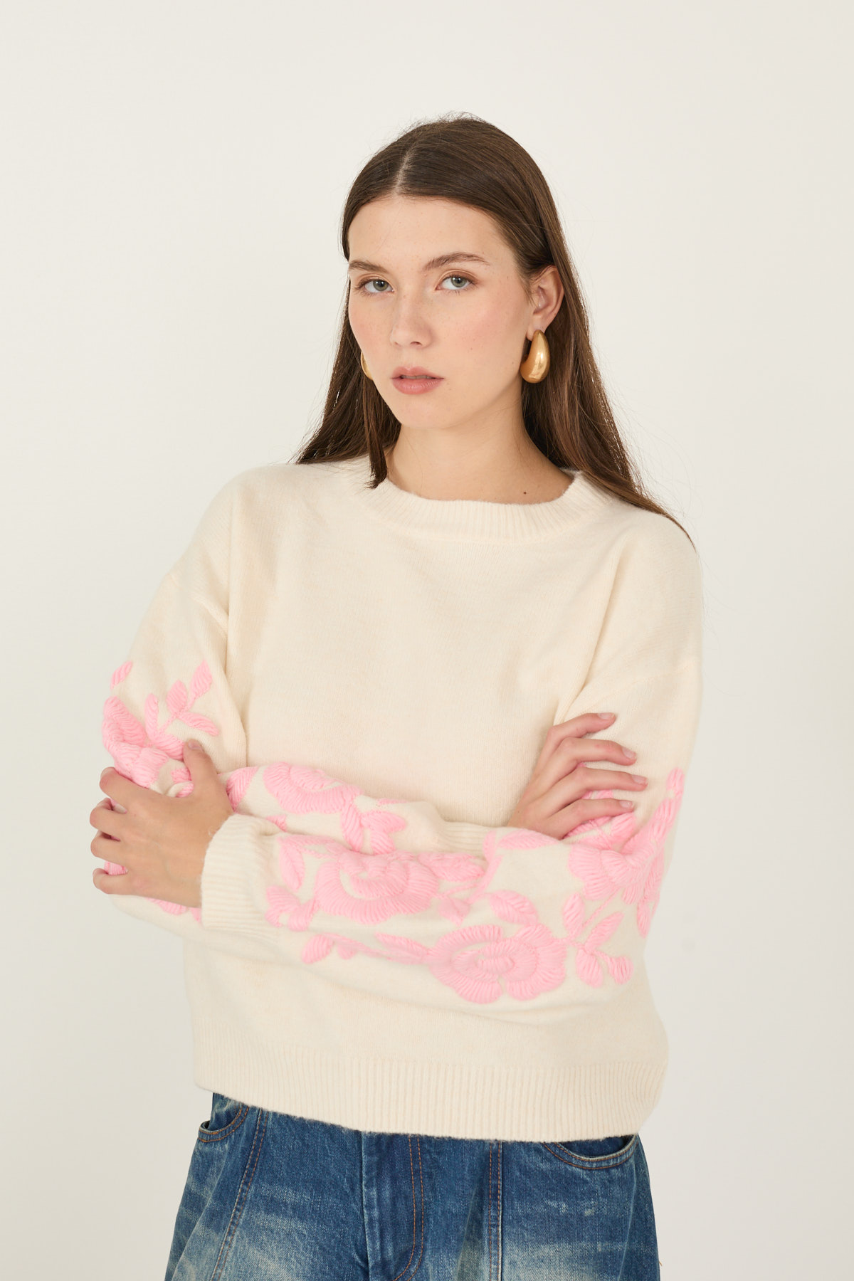 maglia-con-ricami-d40v0768-24-weba.jpg