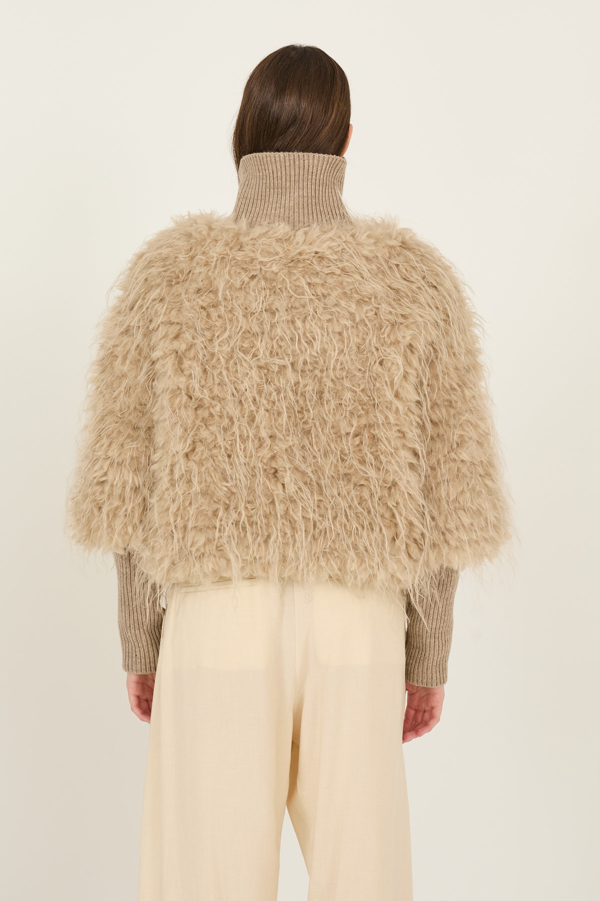 morbida-ecopelliccia-con-polsini-e-collo-in-maglia-s40m0924-76-webl.jpg