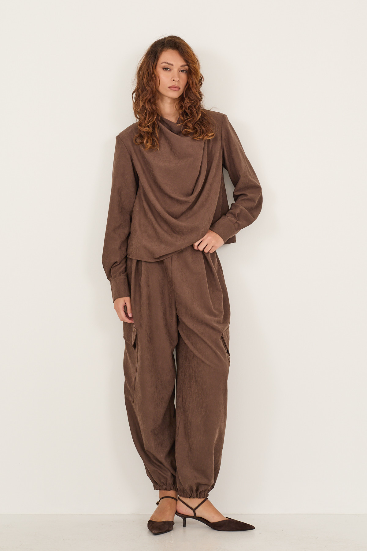 pantalone-cargo-s40m0977-07-weba.jpg