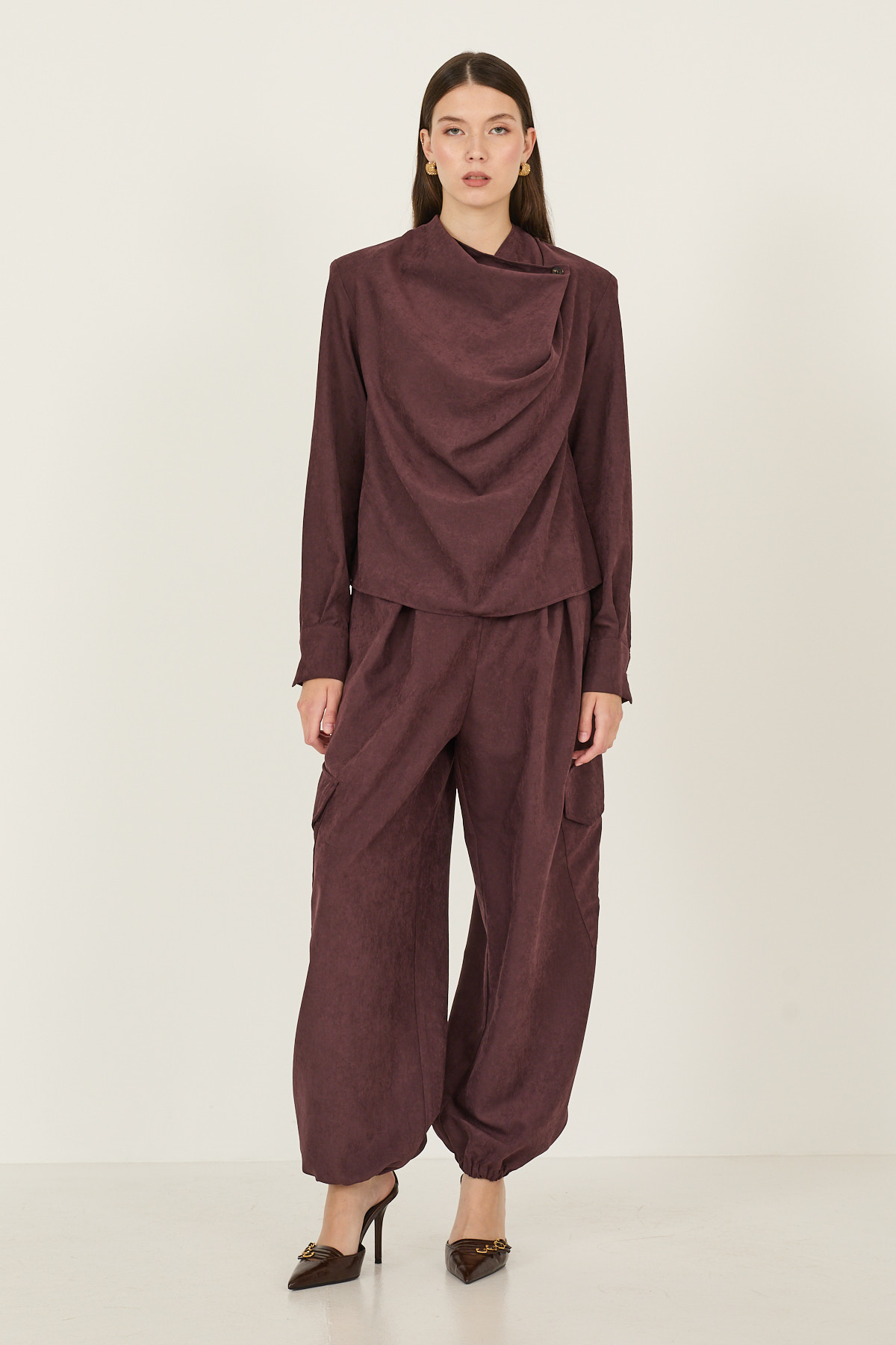 pantalone-cargo-s40m0977-577-weba.jpg