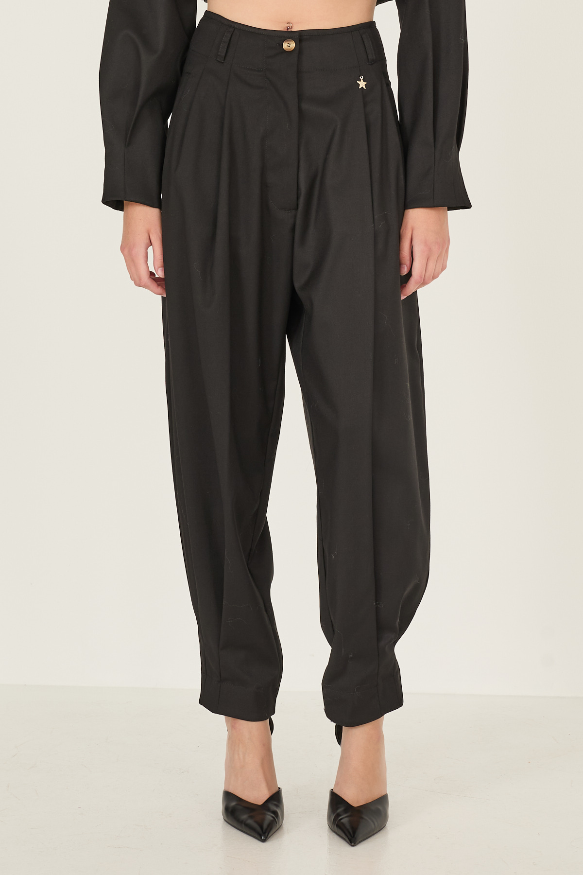 pantalone-con-fondo-con-riprese-f40x0531-01-webout.jpg