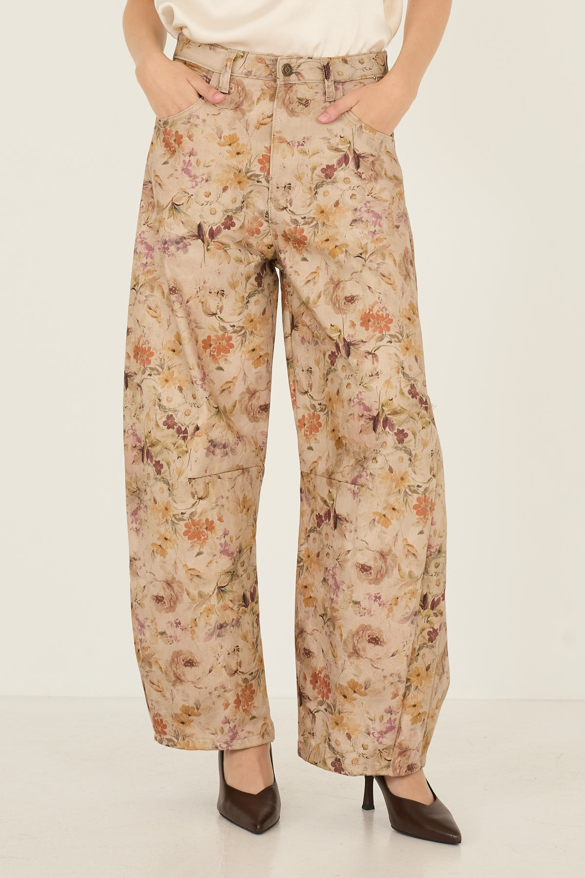 pantalone-floreale-s40m0944-74-webout.jpg