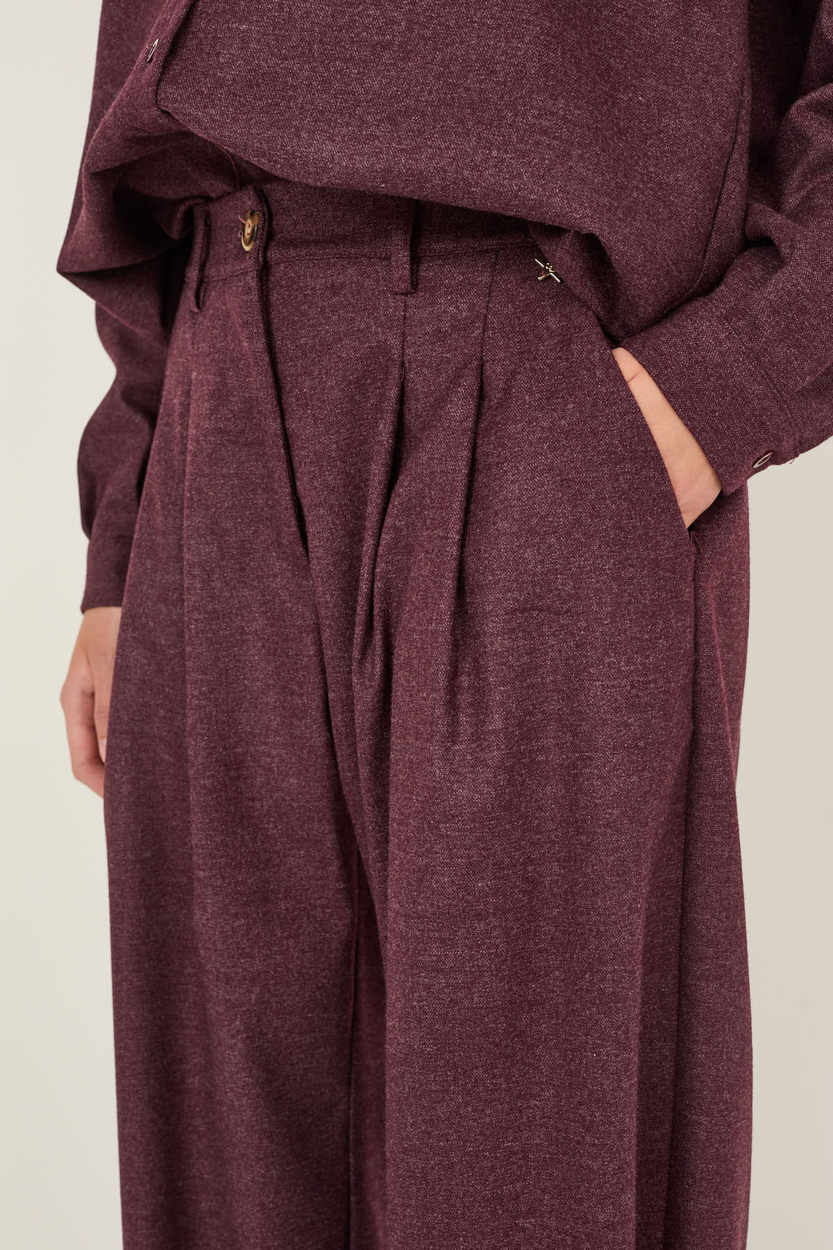 pantalone-in-misto-viscosa-f40x0822-504-webd.jpg