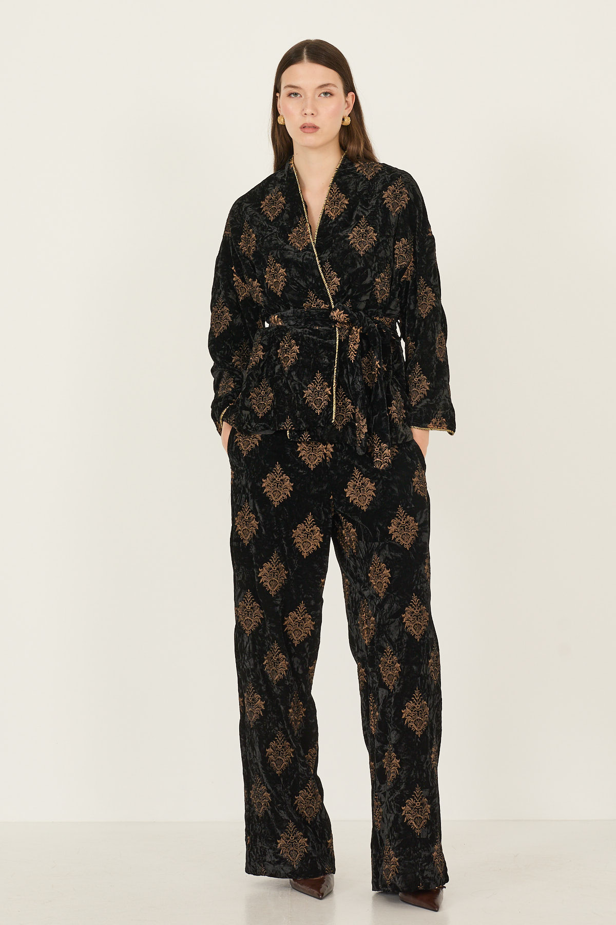 pantalone-in-velluto-s40m0916-01-weba.jpg