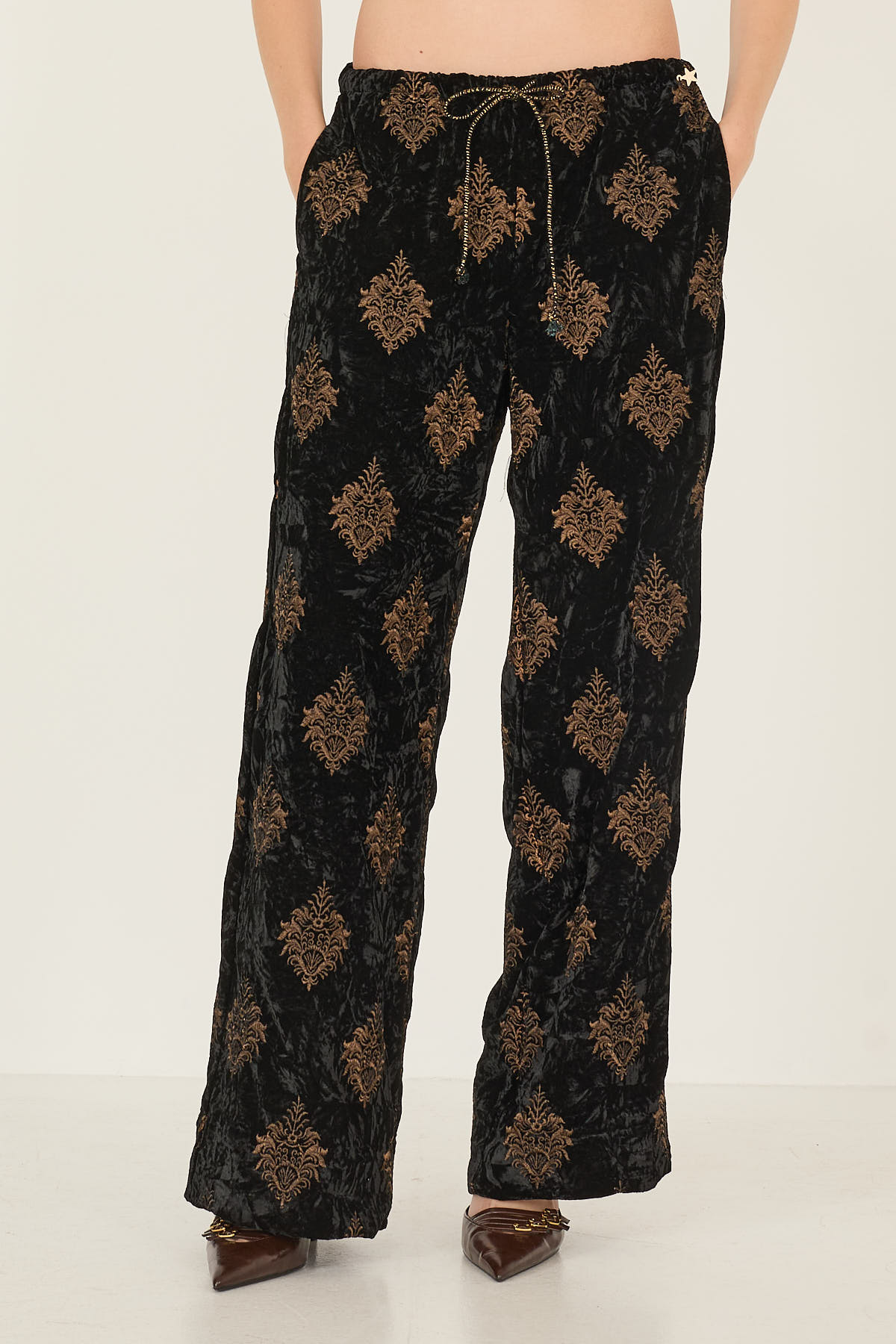 pantalone-in-velluto-s40m0916-01-webd.jpg
