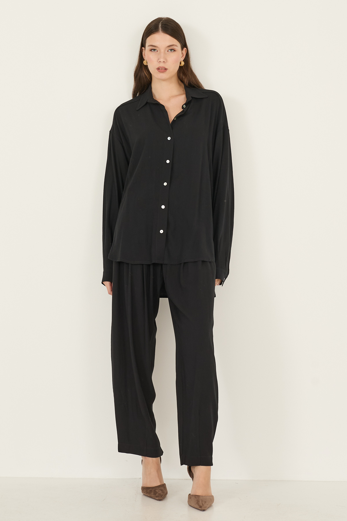 pantalone-in-viscosa-e-lana-f40x0896-01-weba.jpg