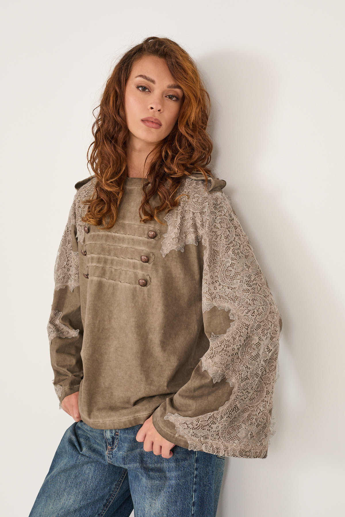 t-shirt-con-alamari-s40m0928-62-weba.jpg