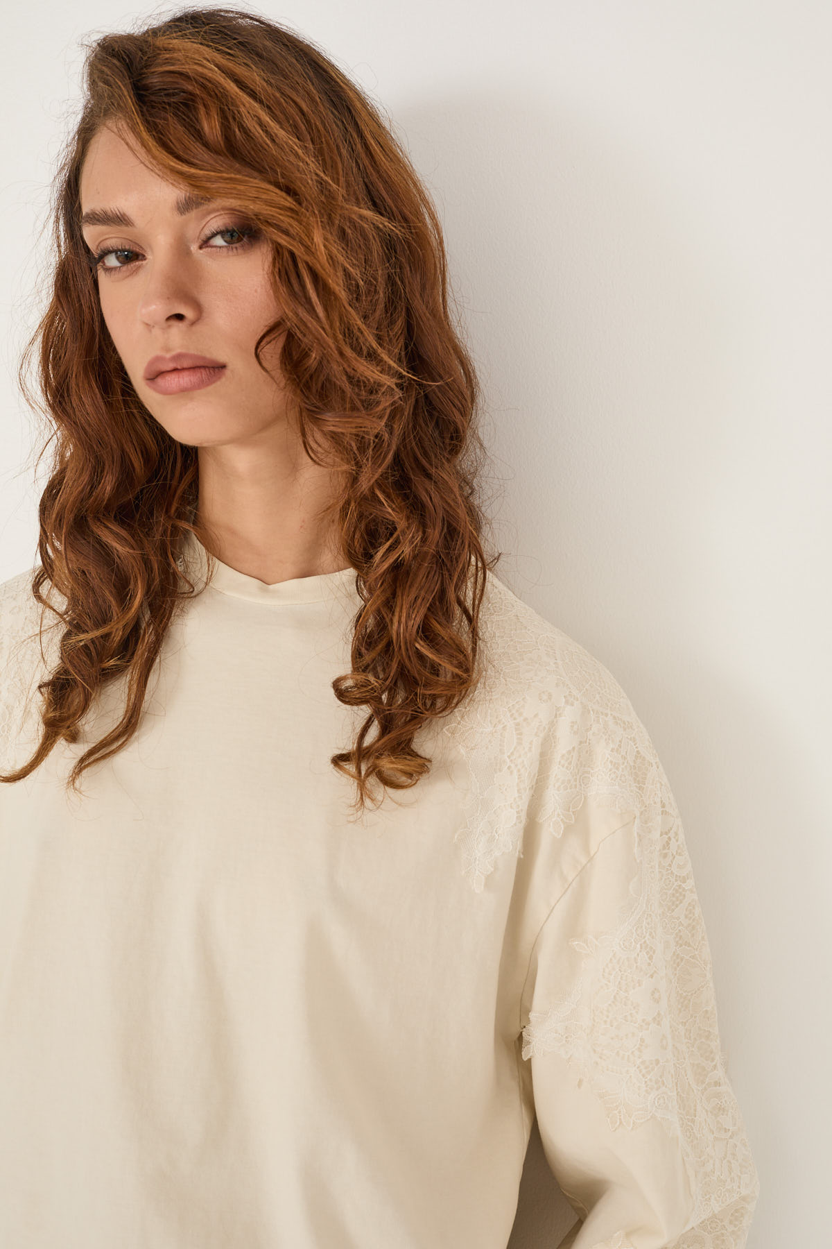 t-shirt-con-pizzo-m40f1018-24-webout.jpg
