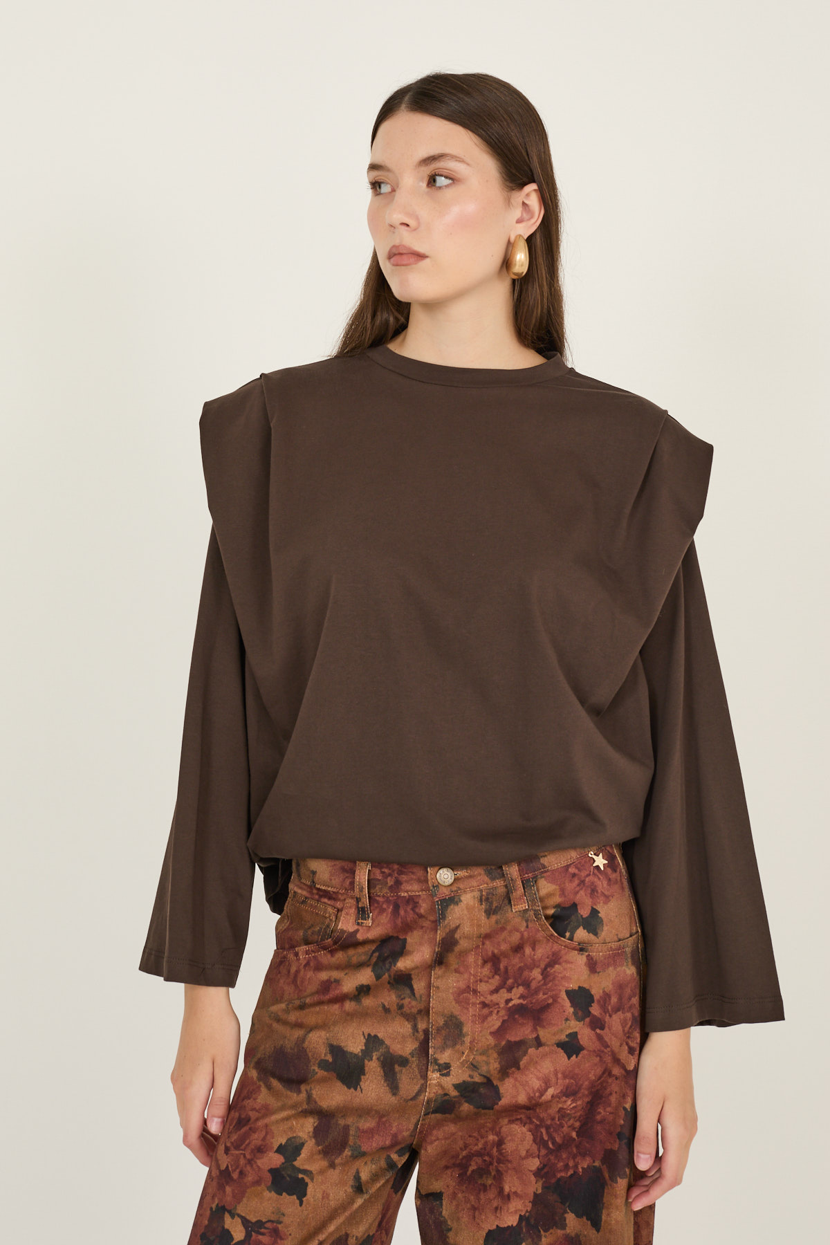 t-shirt-in-cotone-con-ripresa-sulla-spalla-s40m0981-07-webout.jpg