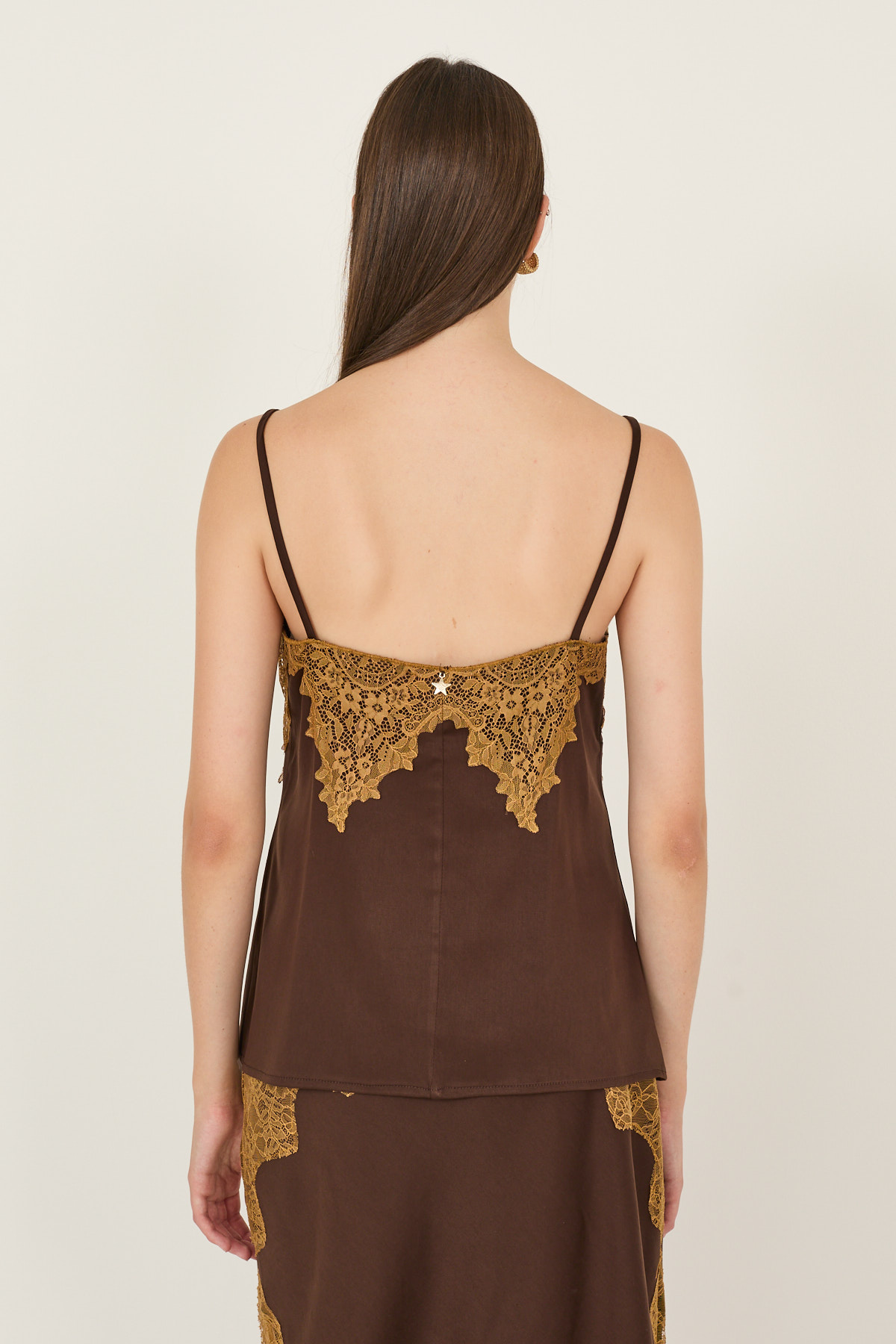 top-in-lyocell-e-viscosa-con-inserti-pizzo-m40f0659-07-webf.jpg