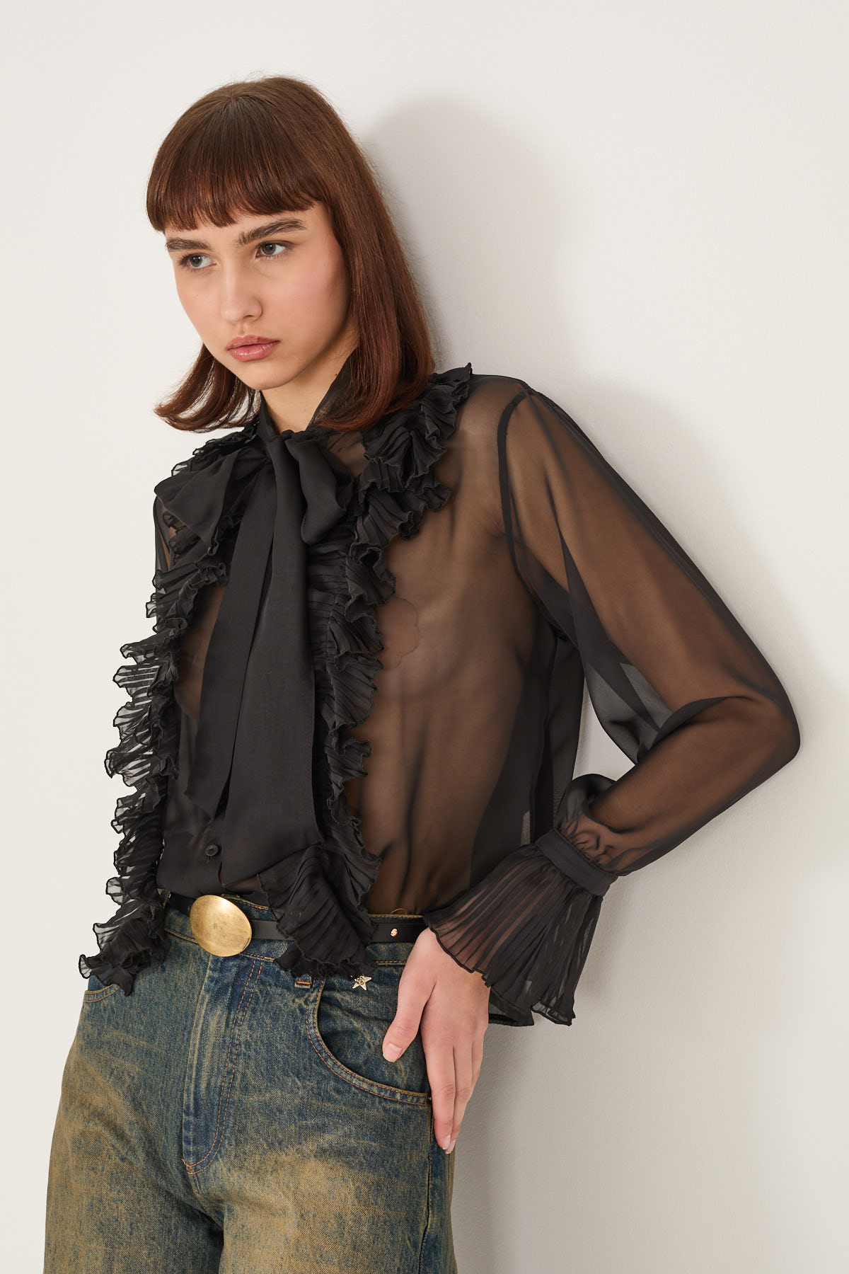 camicia-con-ruches-e-fiocco-al-collo-t40r0708-01-webout.jpg