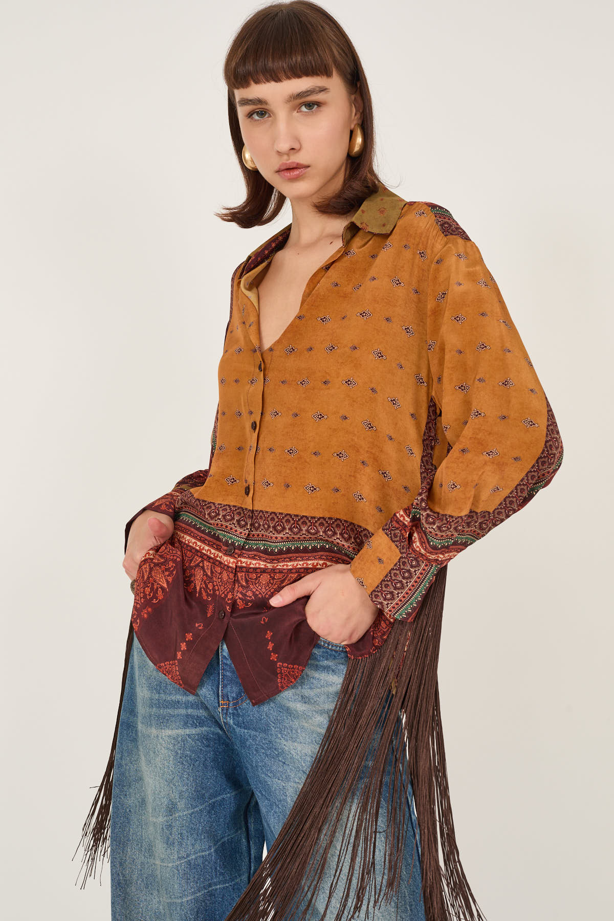 camicia-fantasia-con-frange-s40m1182-130-weba.jpg