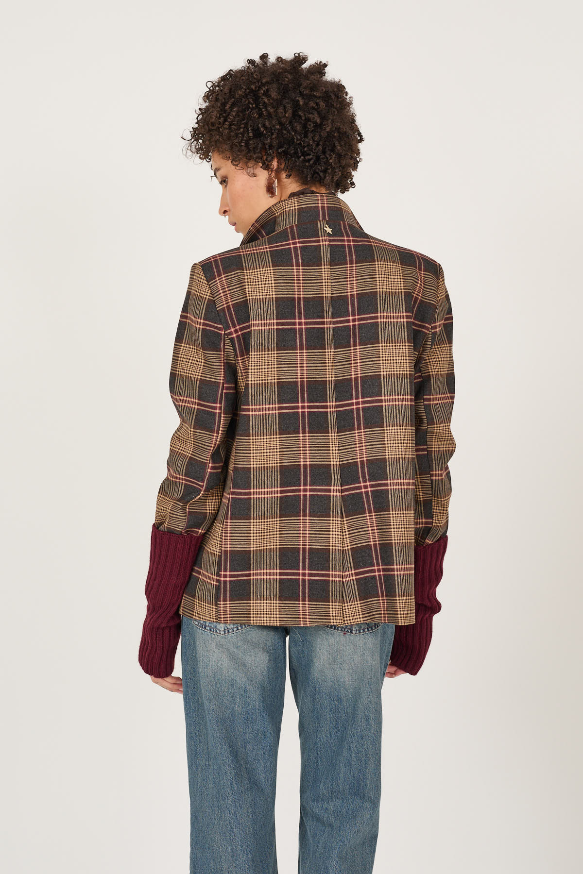 giacca-check-con-manicotti-s40m1263-223-webl.jpg