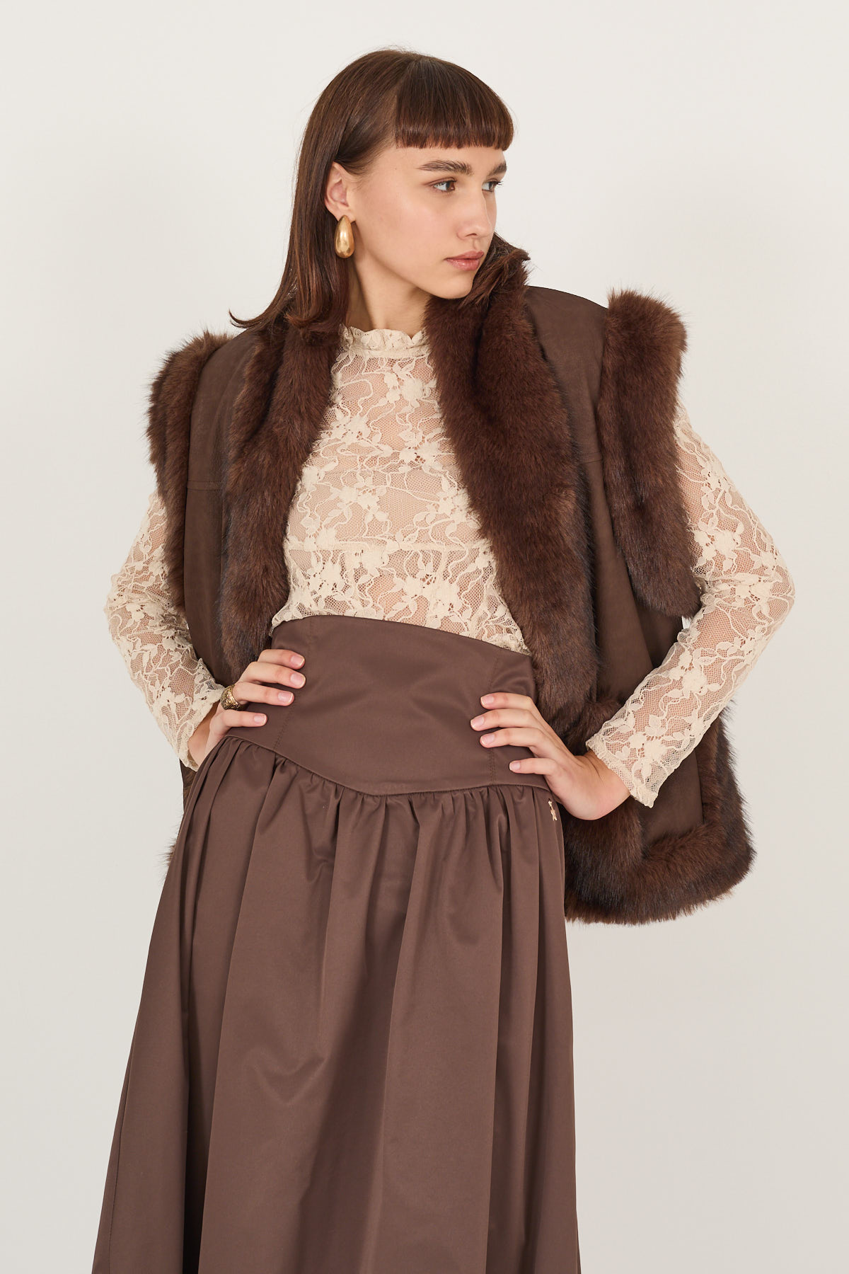 gilet-ecomontone-con-ecopelliccia-s40m1112-07-webf.jpg