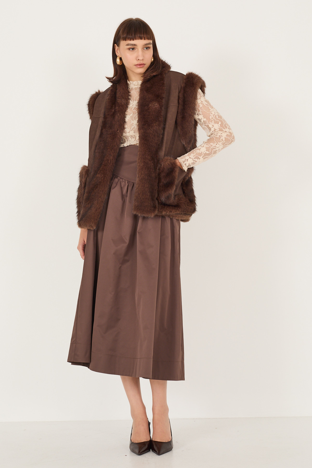 gilet-ecomontone-con-ecopelliccia-s40m1112-07-webout.jpg