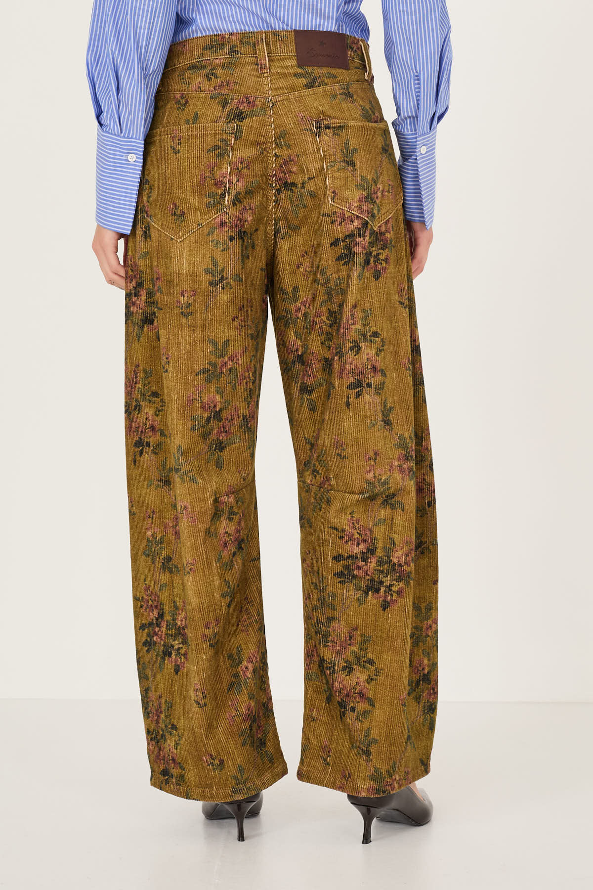 pantalone-in-velluto-s40m1305-36-webd.jpg