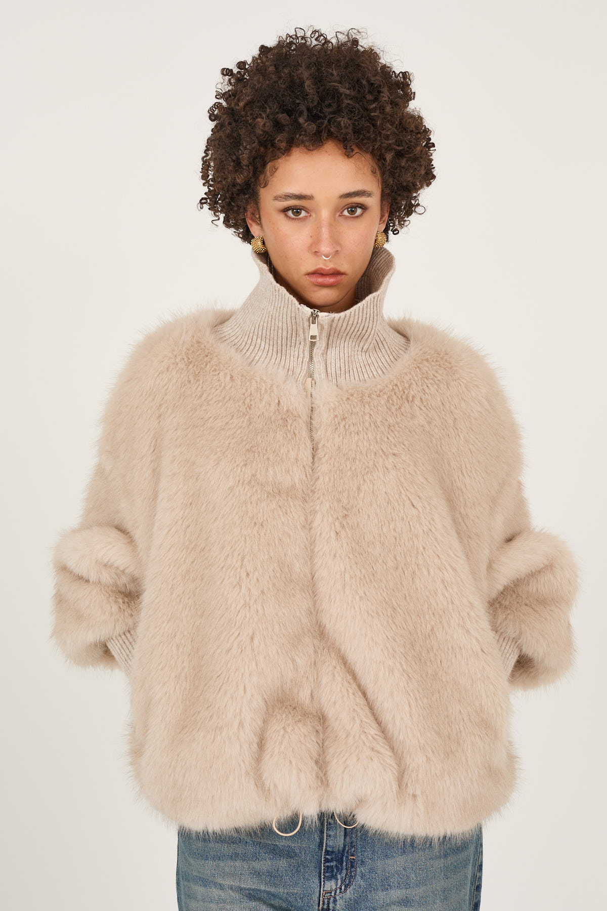 pelliccia-con-maniche-in-maglia-s40m1309-51-webout.jpg